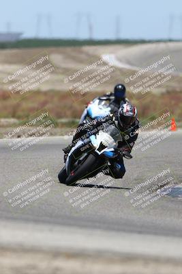 media/May-25-2025-Lets Ride (Sun) [[0ff033e448]]/B Group/1220pm (Riverside)/